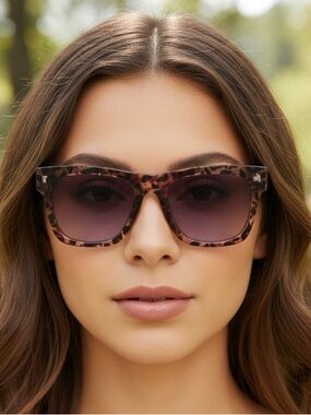 Chic Tortoise Oversized Sunglasses